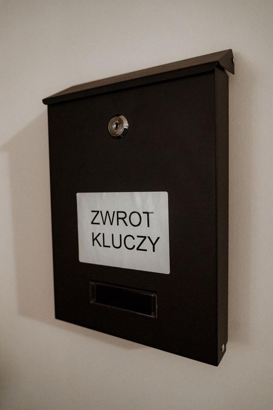 Noclegi Przy Stacji Nowy Dwór Mazowiecki 외부 사진